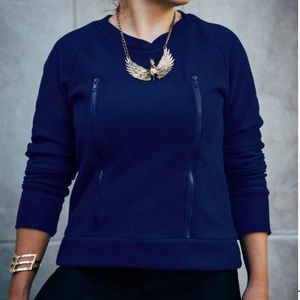 Leche Libre nursing sweatshirt (S) in navy